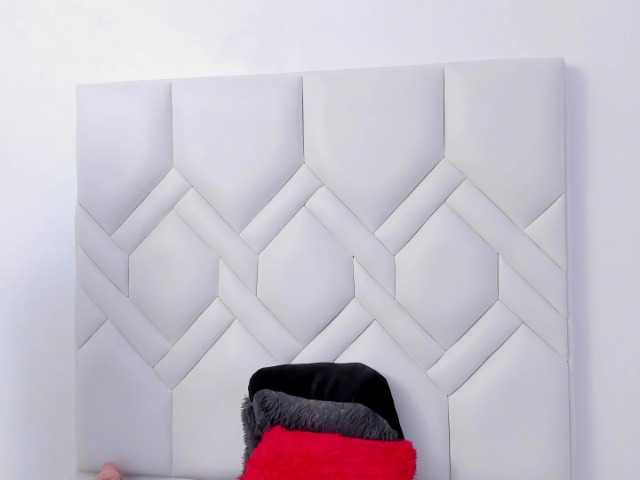 Amelia02 live cam on BongaCams