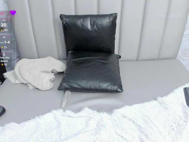 le modèle Amelia02 est en webcam porno dans un show sur le site bongacams, il possède les tags suivants: Latino/Hispanic,Brunette,Shaved