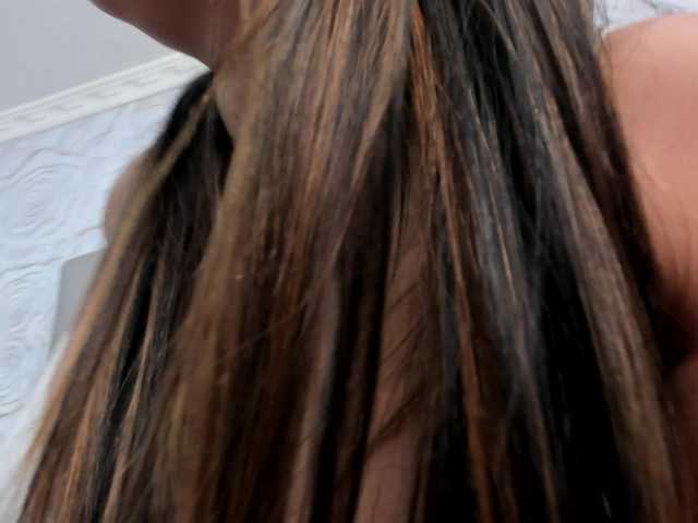 Amelia02 live cam on BongaCams