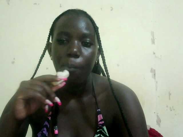 Africangoddess22 live cam on BongaCams
