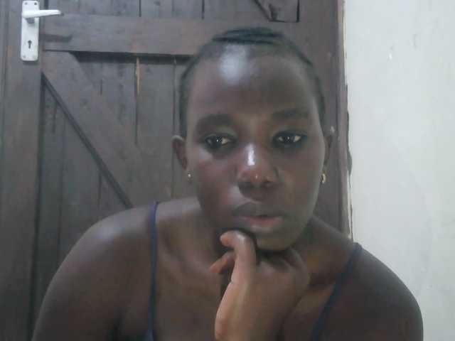 Africangoddess22 live cam on BongaCams