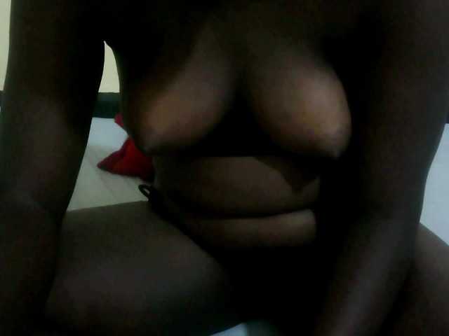 Africangoddess22 live cam on BongaCams