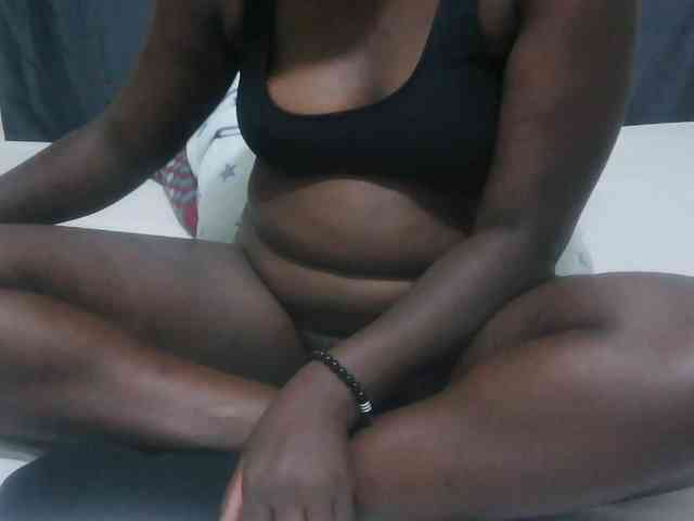 Africangoddess22 webcam
