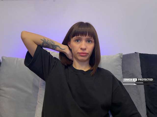 MichelleNiks live cam on BongaCams