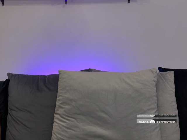 MichelleNiks live cam on BongaCams