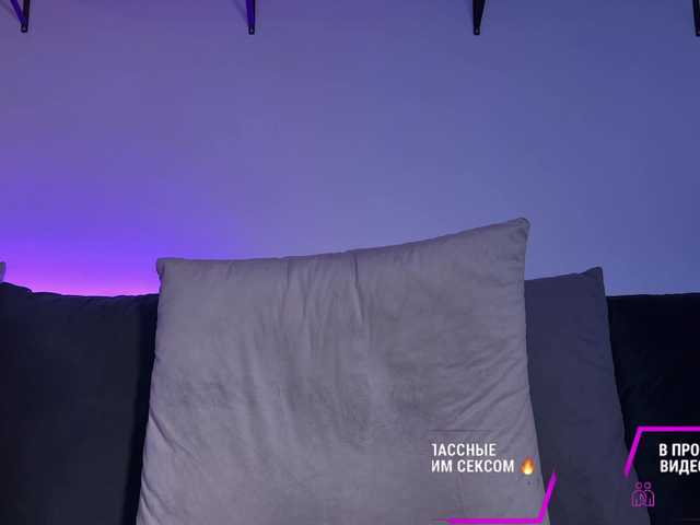 MichelleNiks live cam on BongaCams