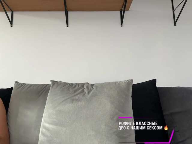 MichelleNiks live cam on BongaCams