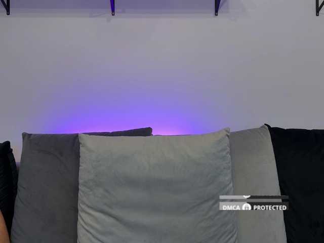 MichelleNiks live cam on BongaCams