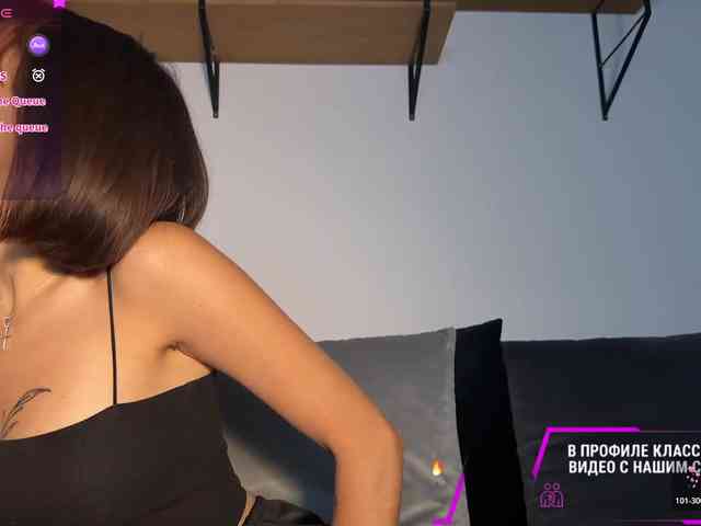 MyshkaNiks webcam
