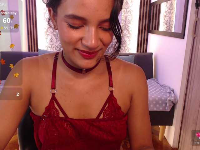 Nyxx-Velariia live cam on BongaCams