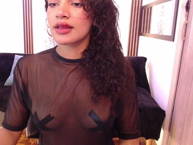 Nyxx-Velariia live webcam show