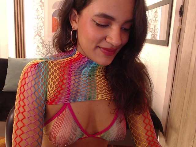 Nyxx-Velariia live cam on BongaCams