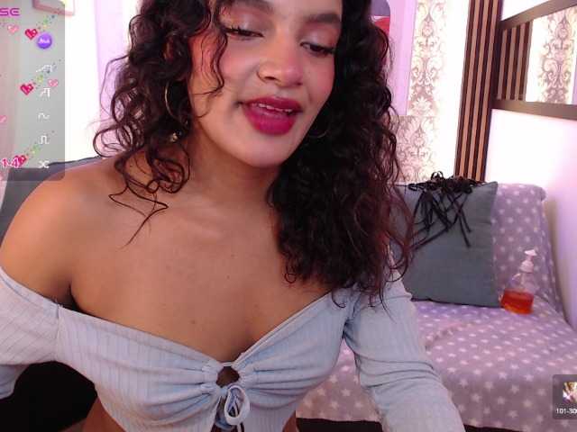 Nyxx-Velariia live cam on BongaCams