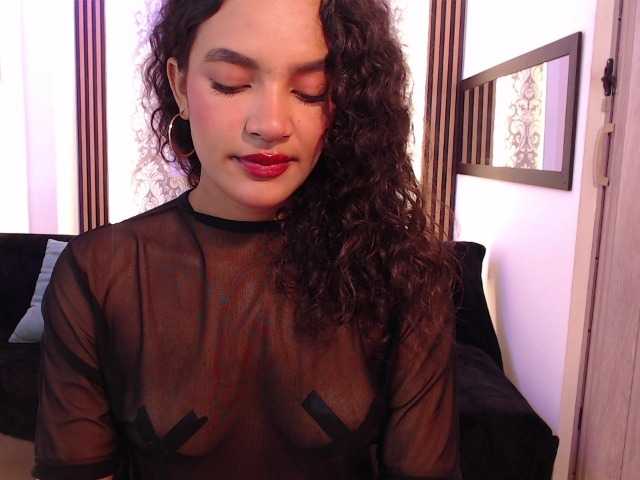 Nyxx-Velariia live webcam show