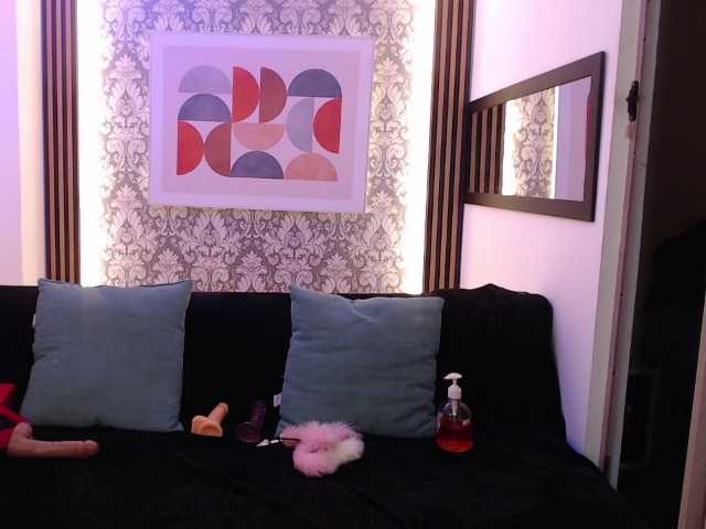 Nyxx-Velariia live cam on BongaCams