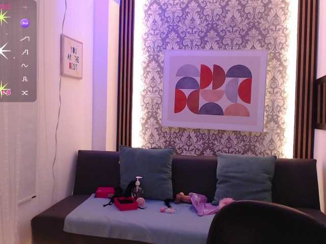 Nyxx-Velariia live cam on BongaCams