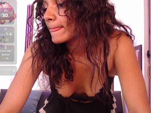Nyxx-Velariia webcam
