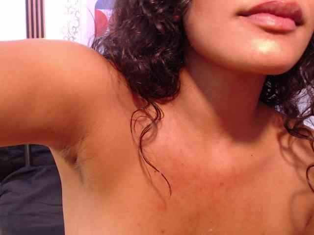 Nyxx-Velariia webcam