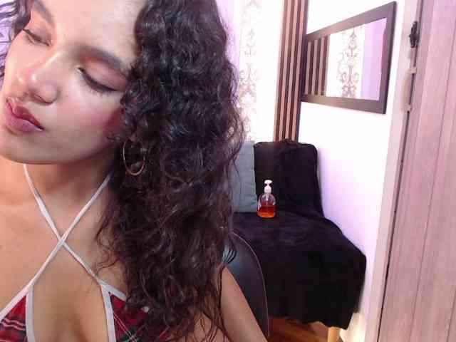 Nyxx-Velariia webcam