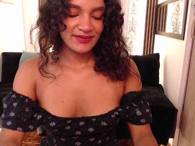 Nyxx-Velariia webcam
