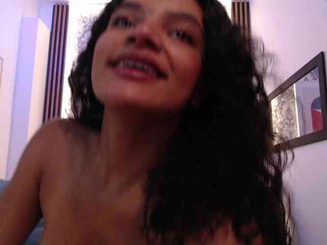 Nyxx-Velariia webcam
