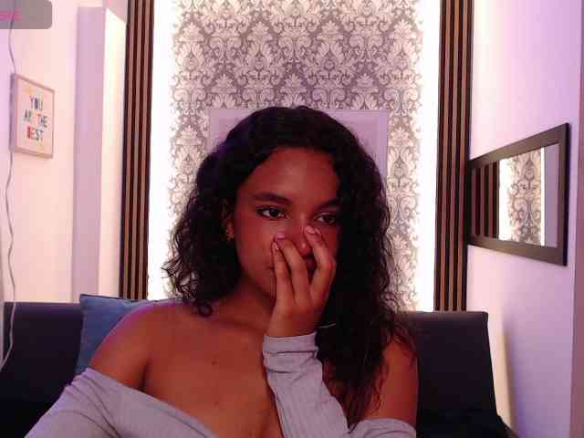 Nyxx-Velariia webcam