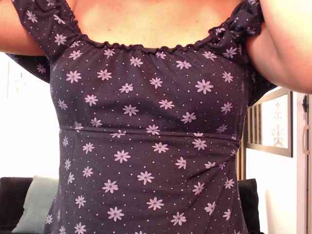 Nyxx-Velariia webcam