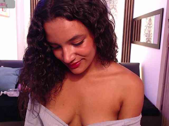 Nyxx-Velariia webcam