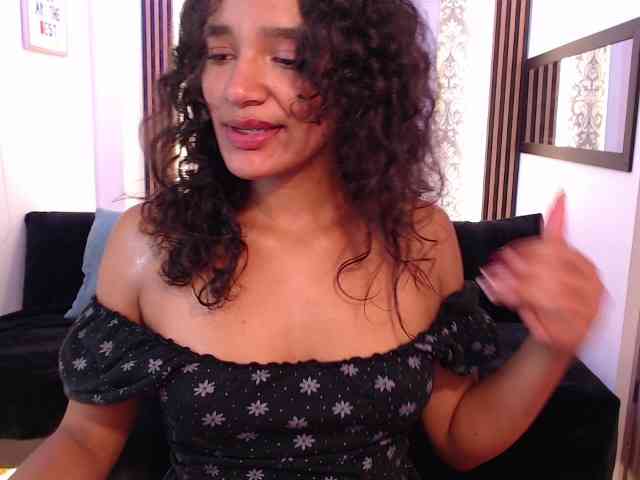 Nyxx-Velariia webcam
