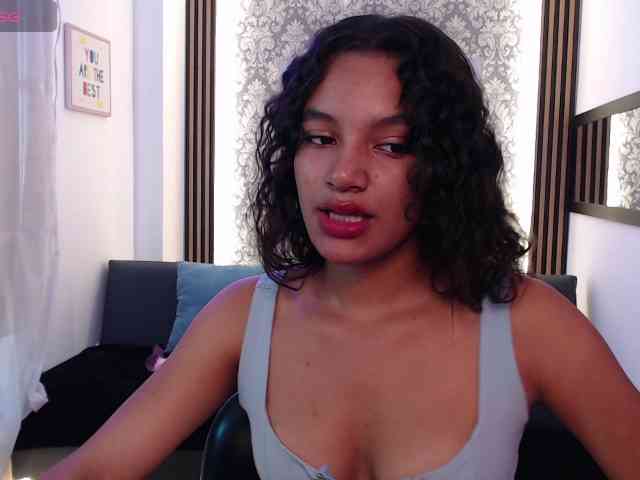 Nyxx-Velariia webcam