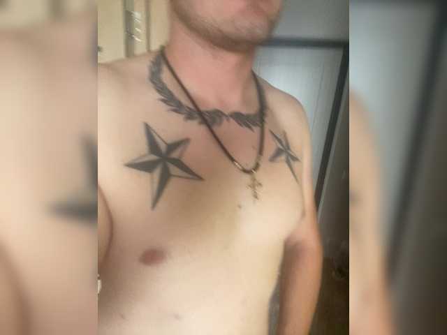 Cesar1117 live cam on BongaCams