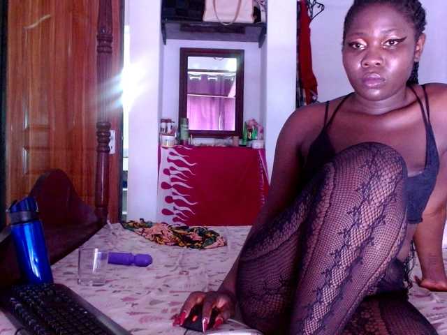 Cuddle-Cate's BongaCams show and profile