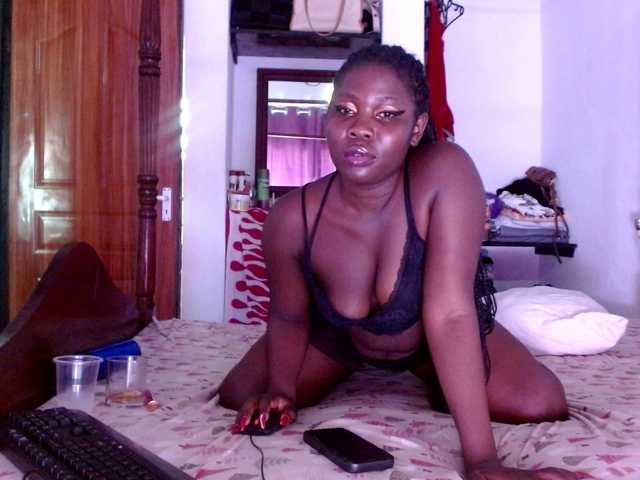 Cuddle-Cate's BongaCams show and profile