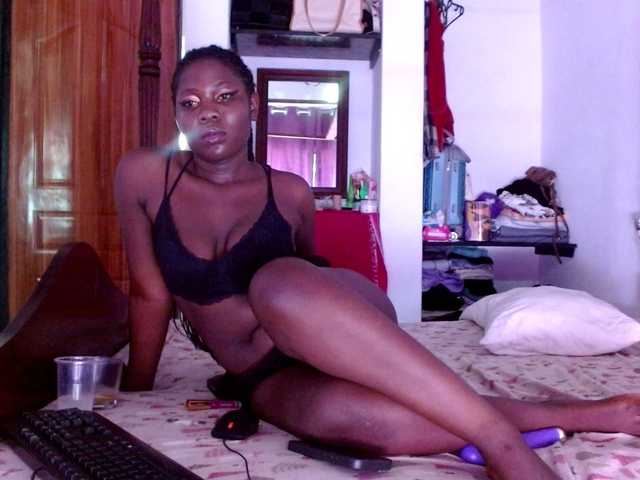 Cuddle-Cate's BongaCams show and profile