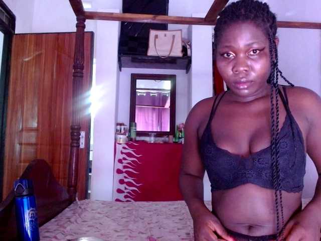 Cuddle-Cate's BongaCams show and profile