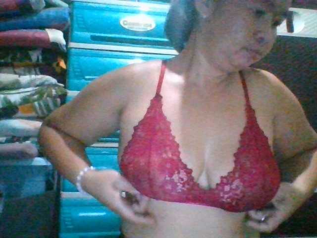Wetmama-69 live cam on BongaCams