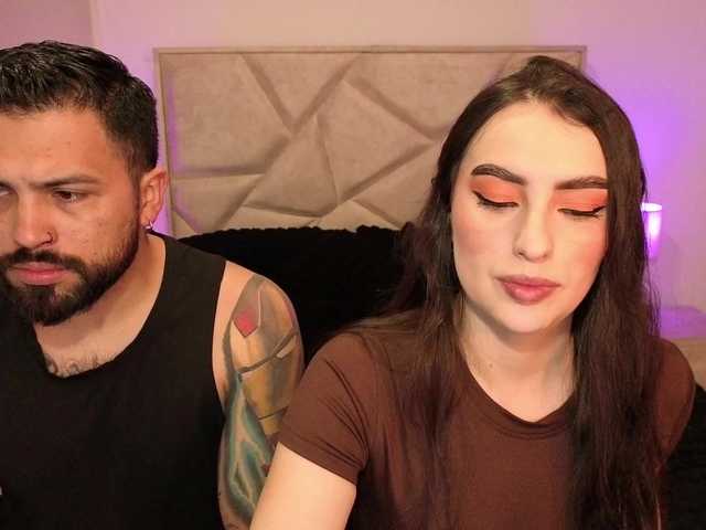 le modèle SweetSin-Couple est en webcam porno dans un show sur le site bongacams, il possède les tags suivants: Latino/Hispanic,Brunette,Shaved