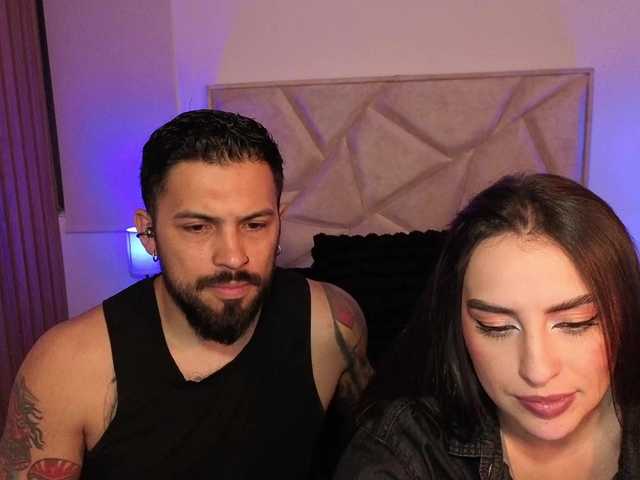 le modèle SweetSin-Couple est en webcam porno dans un show sur le site bongacams, il possède les tags suivants: Latino/Hispanic,Brunette,Shaved