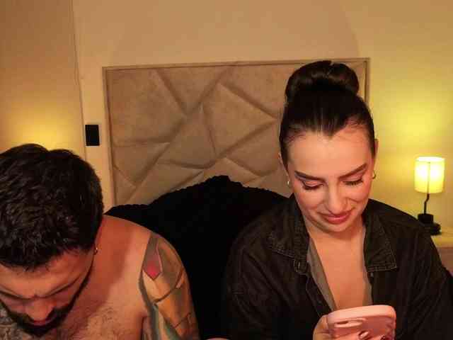 SweetSin-Couple webcam