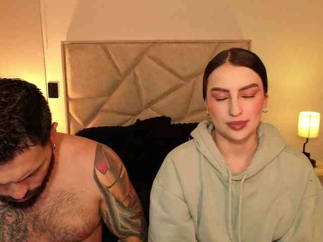 SweetSin-Couple webcam