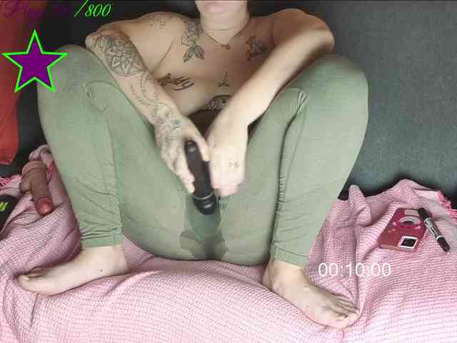 JadeStarUK Live Webcam on BongaCams