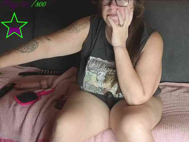 JadeStarUK webcam