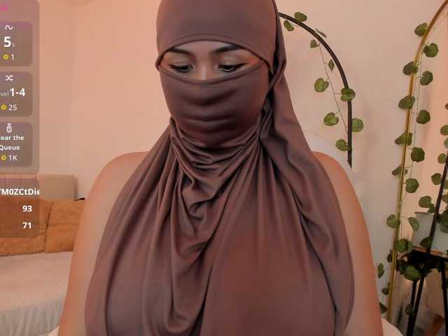 Amirah- live cam on BongaCams