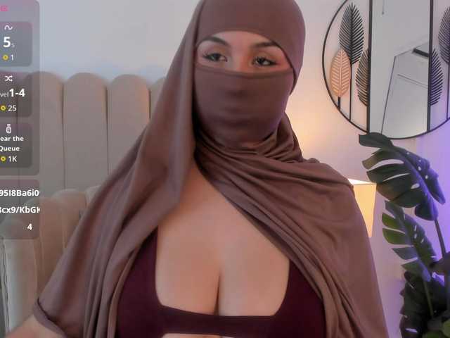 Amirah- live cam on BongaCams