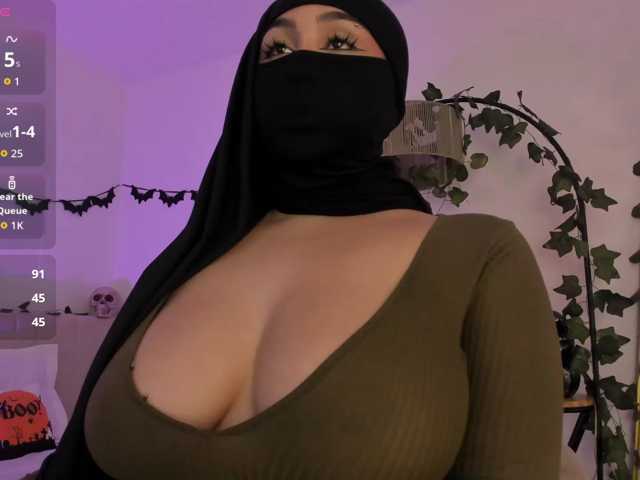 Amirah- live cam on BongaCams