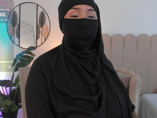 Amirah- live cam on BongaCams