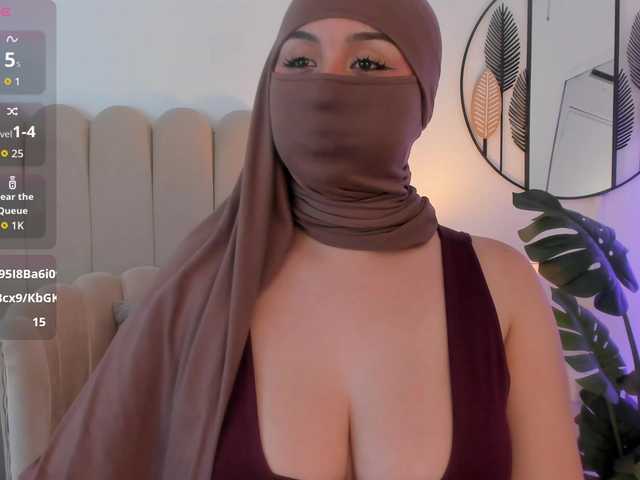 Amirah- live cam on BongaCams