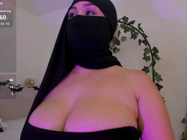 Amirah- live cam on BongaCams