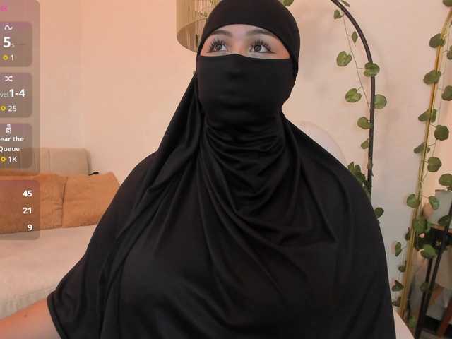 Amirah- live cam on BongaCams