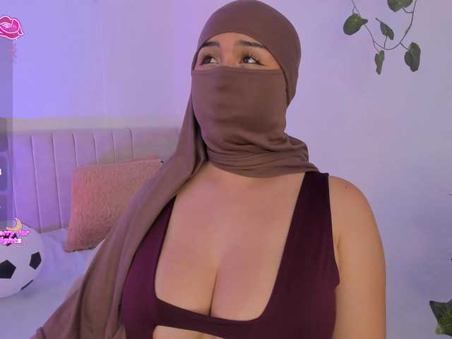 Amirah- live cam on BongaCams